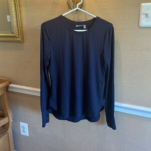 Navy Athleta Recovery Top with thumb holes.